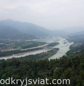 Dujiangyan to chiński starożytny, funkcjonujący do dnia dzisiejszego, system budowli hydrotechnicznych